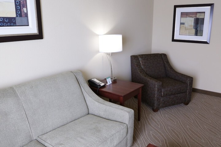 Room 12 of 41