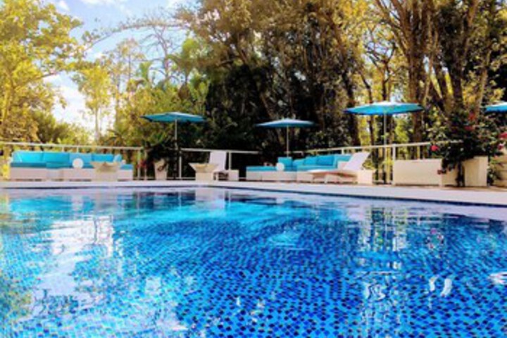 Pool 23 of 48