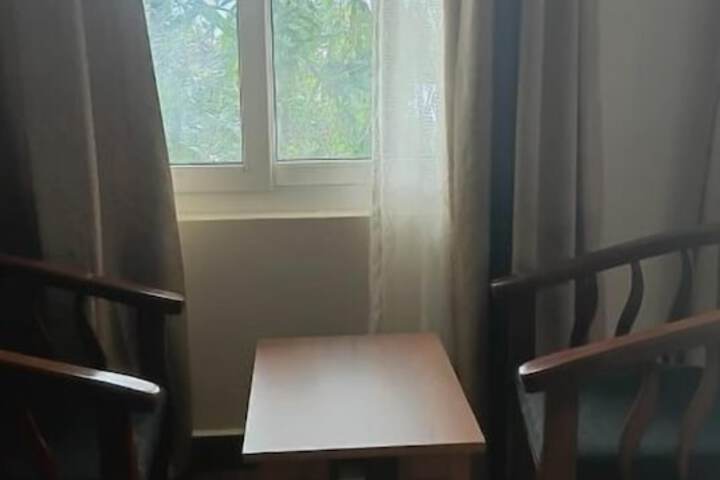 Room 10 of 63
