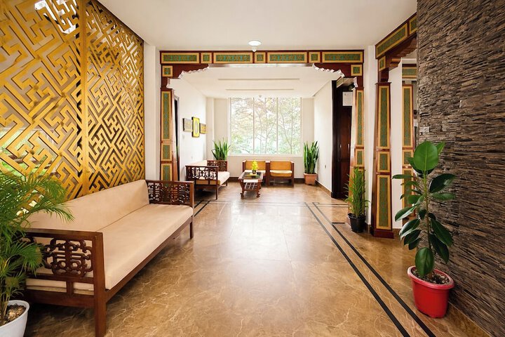 Hotel Interior 5 of 37