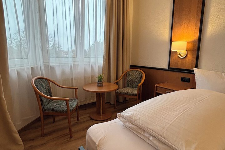 Room 38 of 63