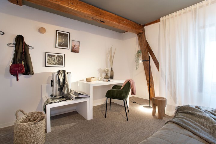 Room 17 of 29