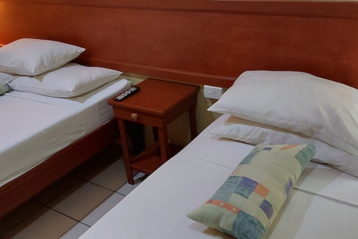 Room 6 of 20