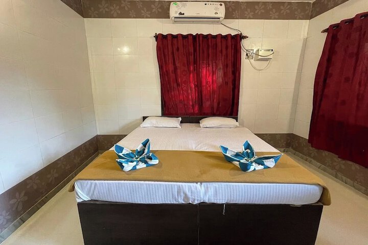 Room 4 of 19