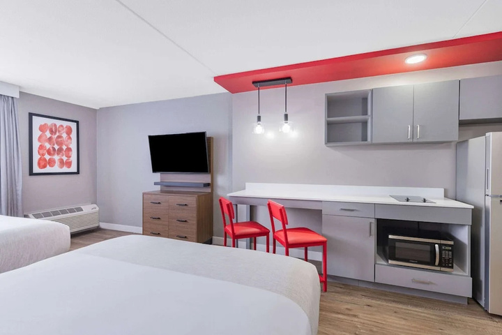 Room 7 of 20