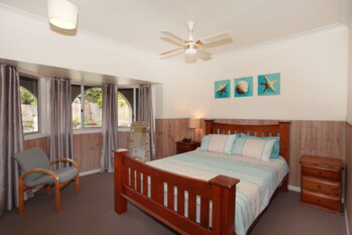 Room 10 of 22