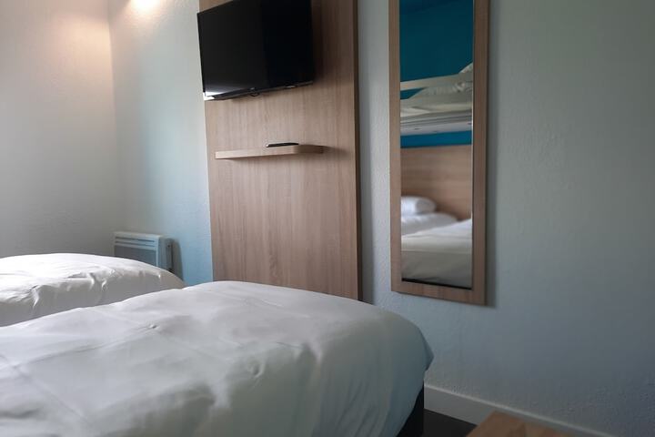 Room 21 of 44