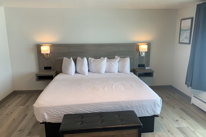 Room 34 of 134