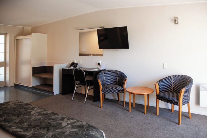 Room 8 of 81