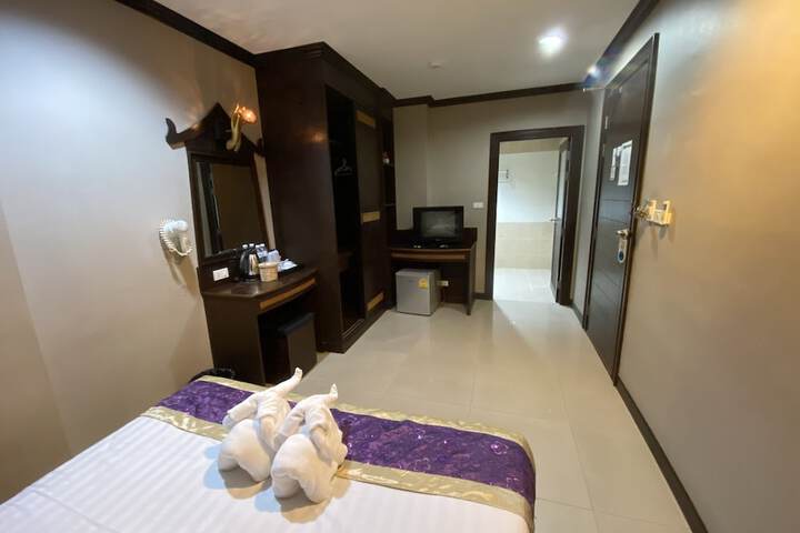 Room 19 of 53