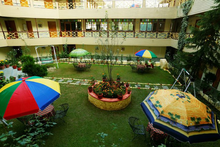 Hotel Exterior 58 of 78