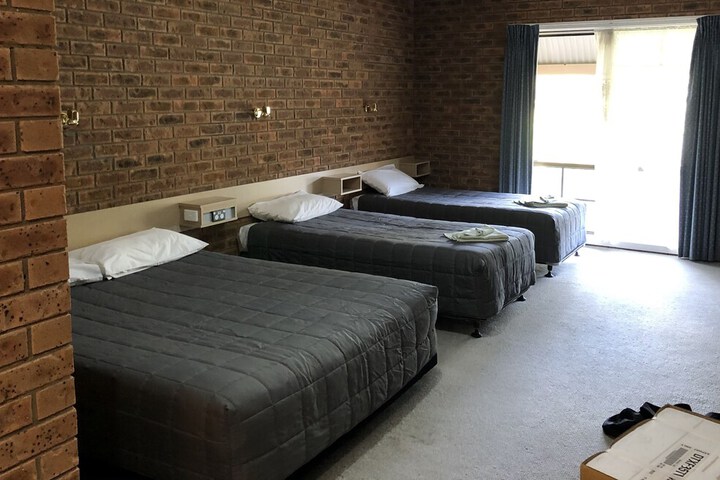 Room 9 of 62