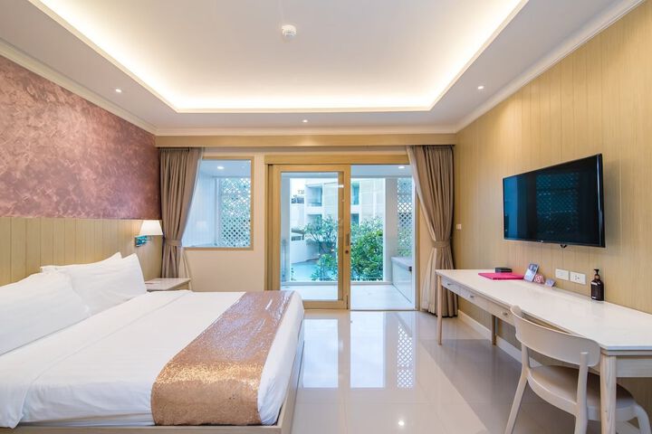 Room 30 of 284