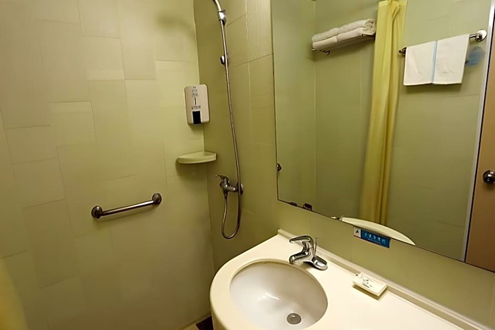 Photo 18