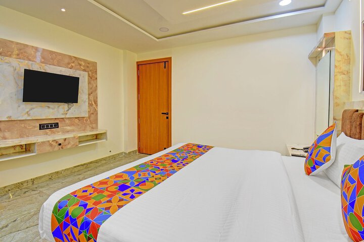 Room 19 of 32