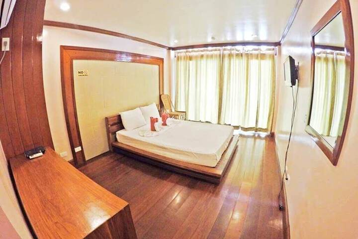 Room 21 of 41