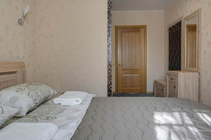 Room 2 of 29