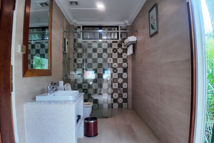 Room 54 of 72