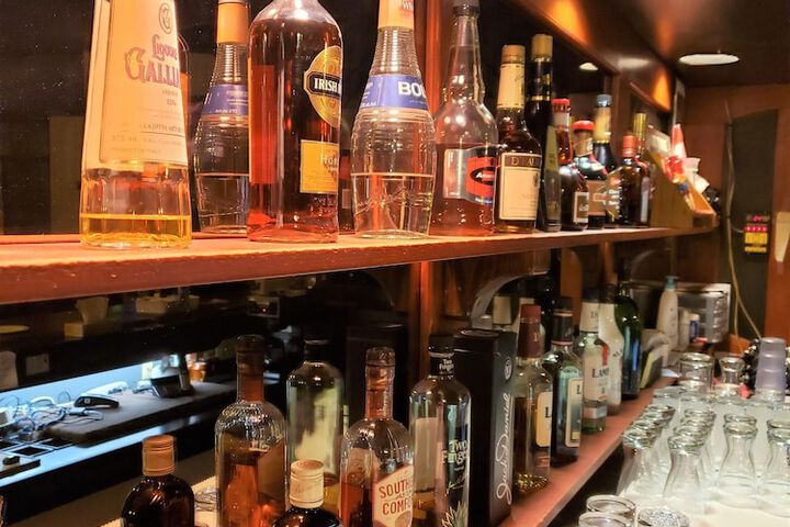 Sports bar