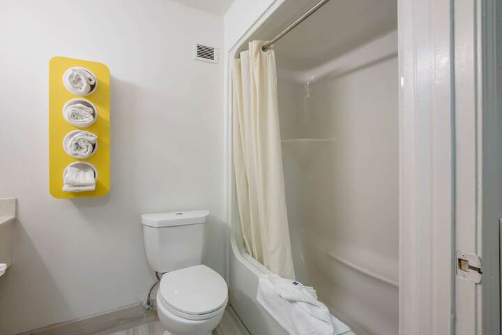 Room 27 of 45