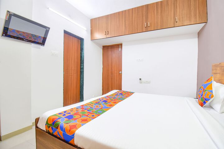 Room 15 of 22