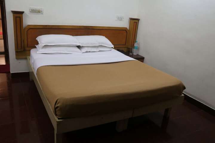 Room 8 of 97
