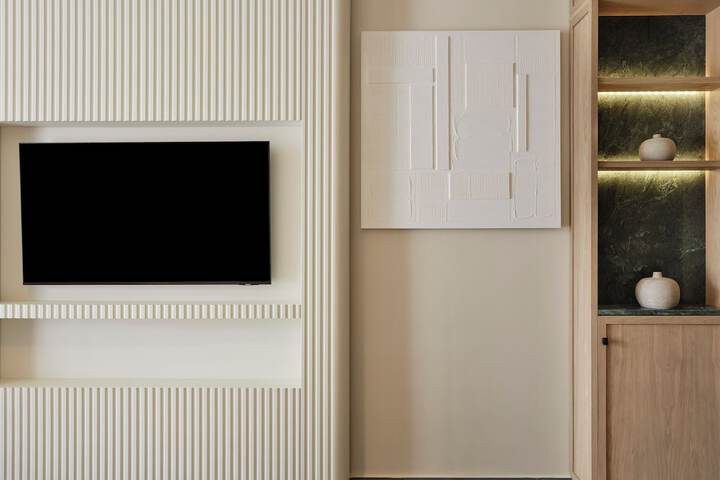 Room 84 of 247