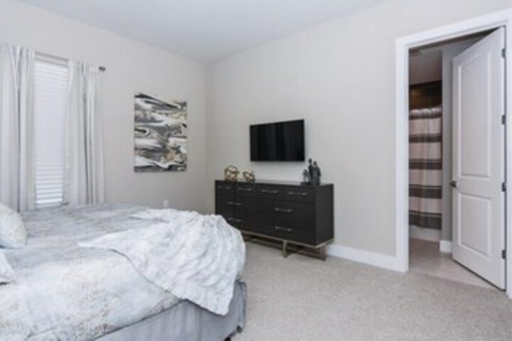 Room 29 of 34