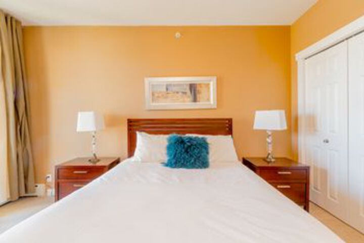 Room 9 of 39