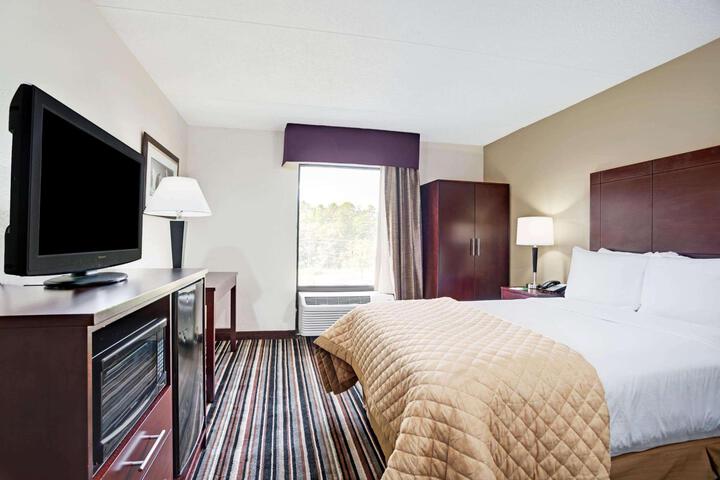 Double Bed (2 of 15)