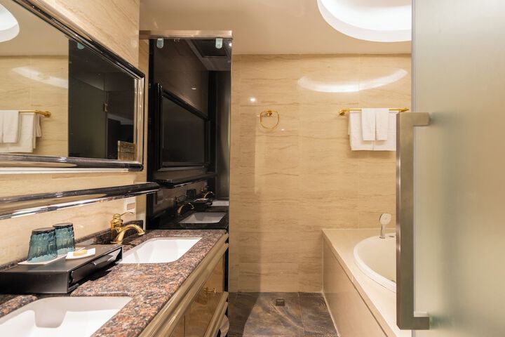 Bath Interior