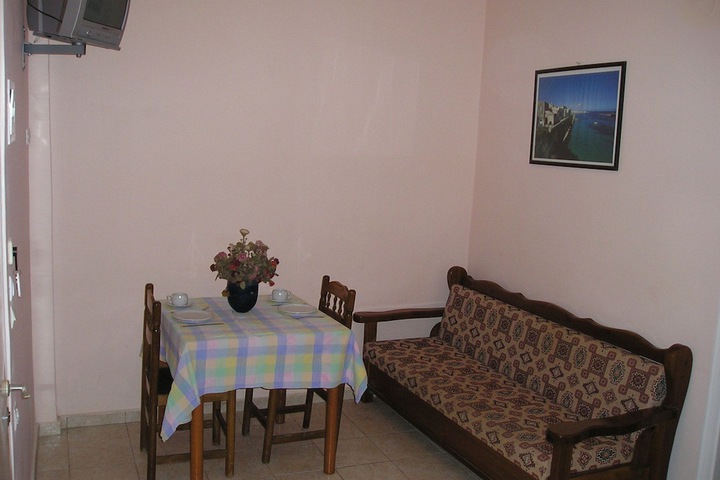Room 15 of 41