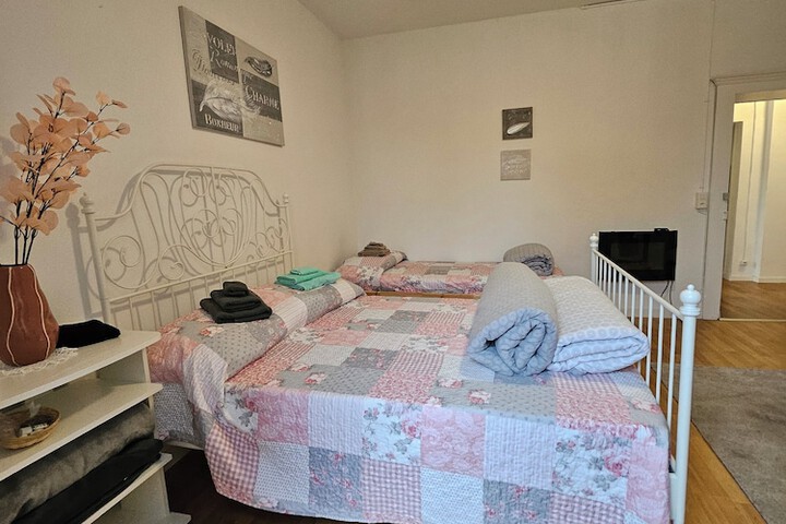 Room 10 of 19