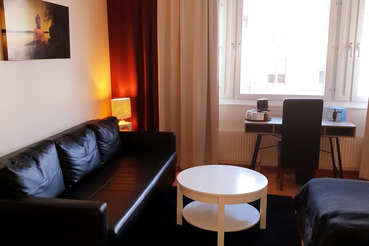 Room 22 of 48
