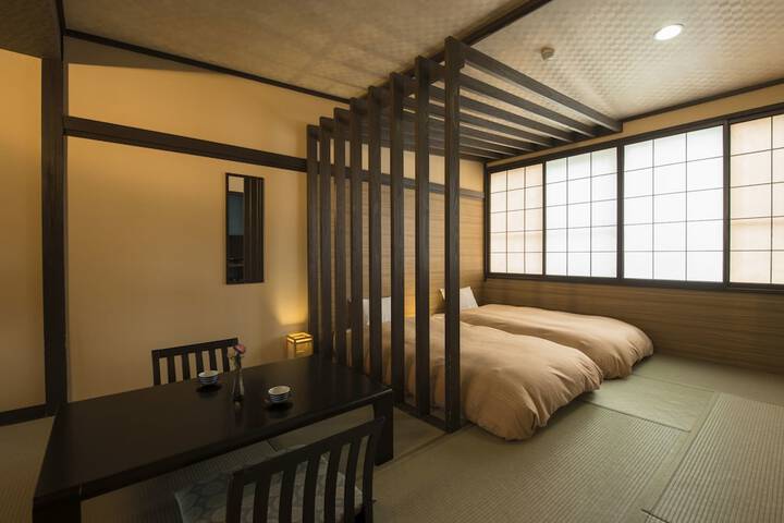 Room 7 of 61