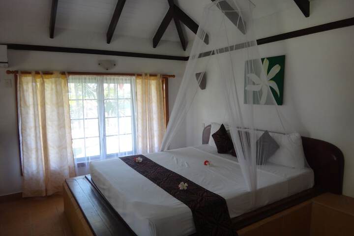 Room 8 of 61