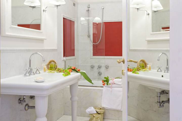 Clean Restrooms