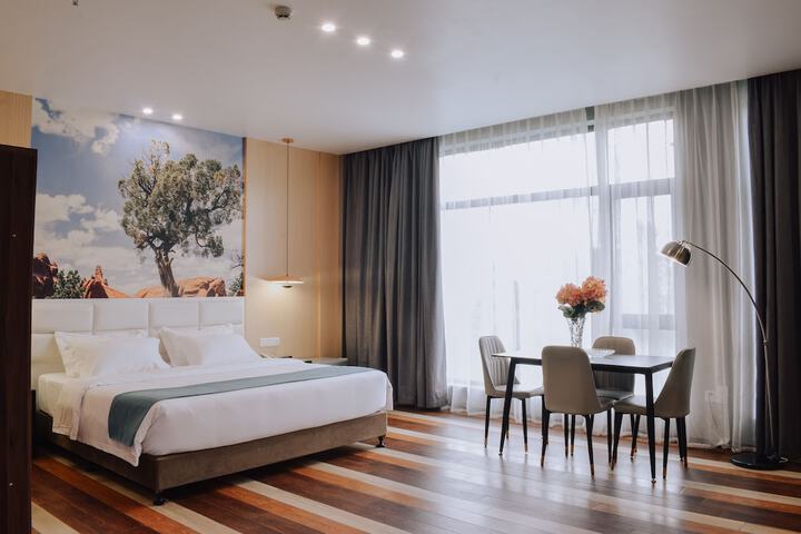 Room 5 of 28