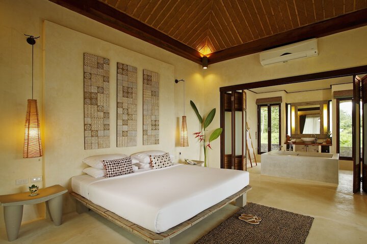 Room 10 of 97