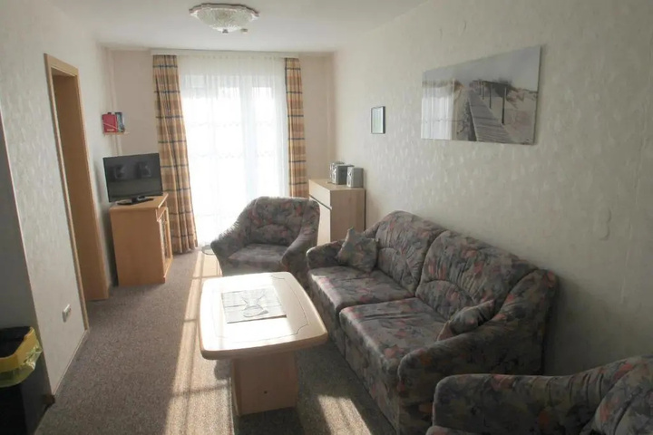 Room 2 of 11