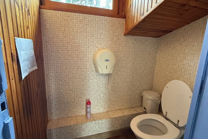 Room 20 of 27