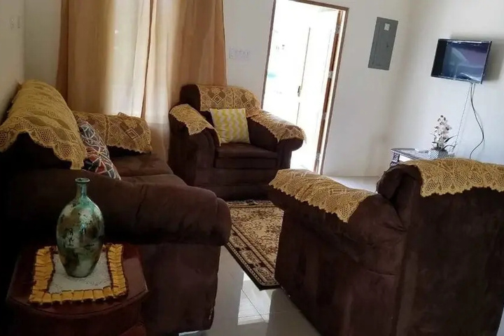 Room 2 of 18