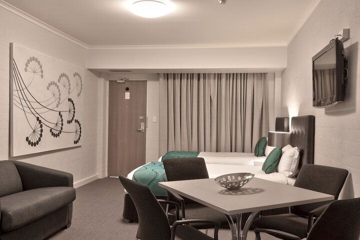 Room 11 of 78