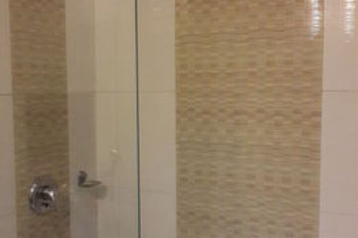 Room 5 of 16