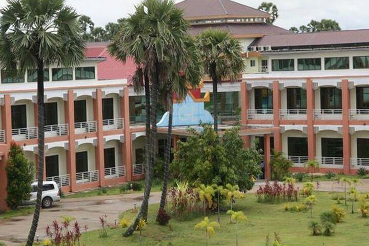 Hotel Golden Land