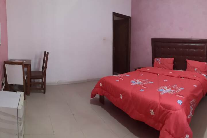 Room 8 of 30