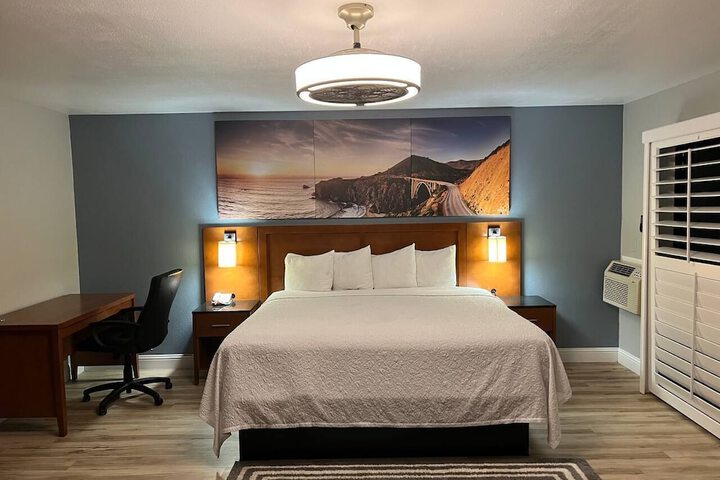 Room 15 of 65
