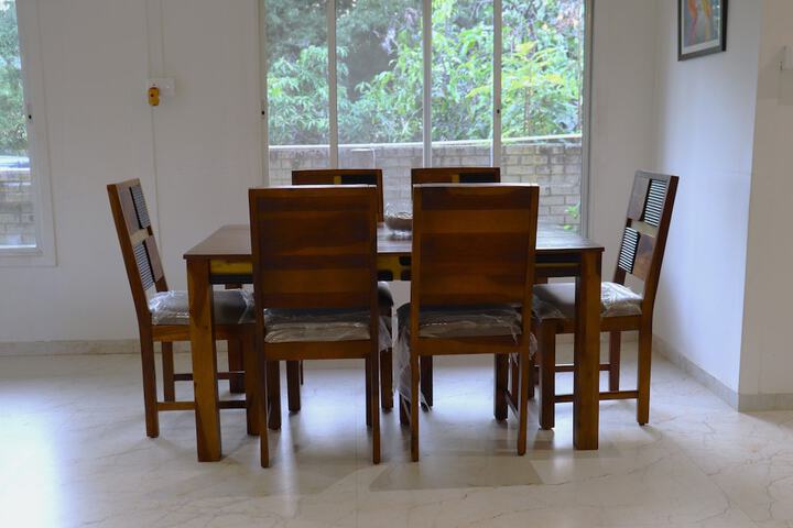 Dining 55 of 79