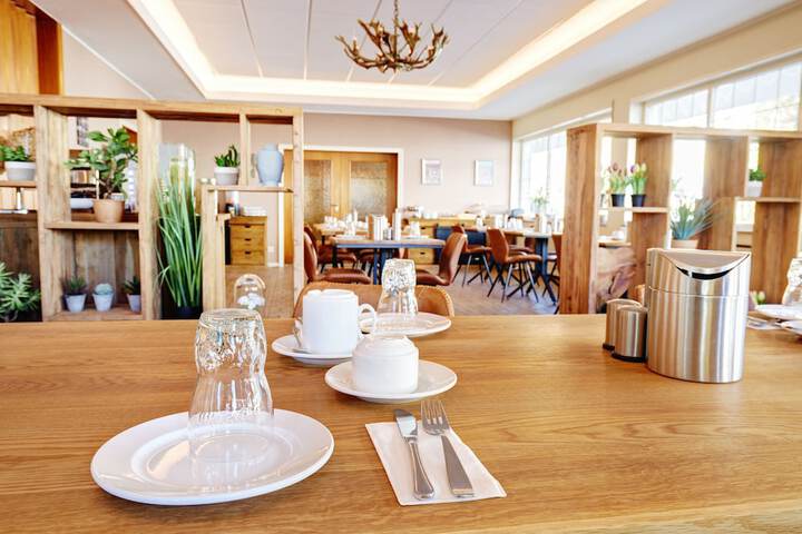 Breakfast/Coffee Service 59 of 70