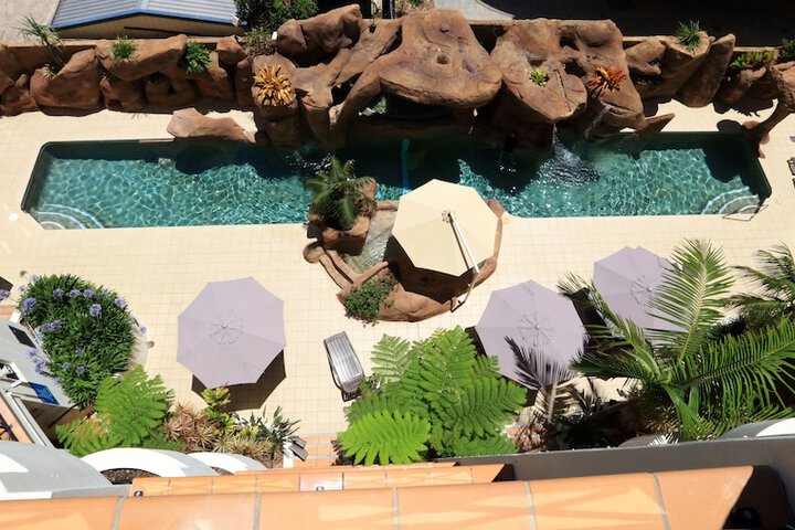 Pool 152 of 187